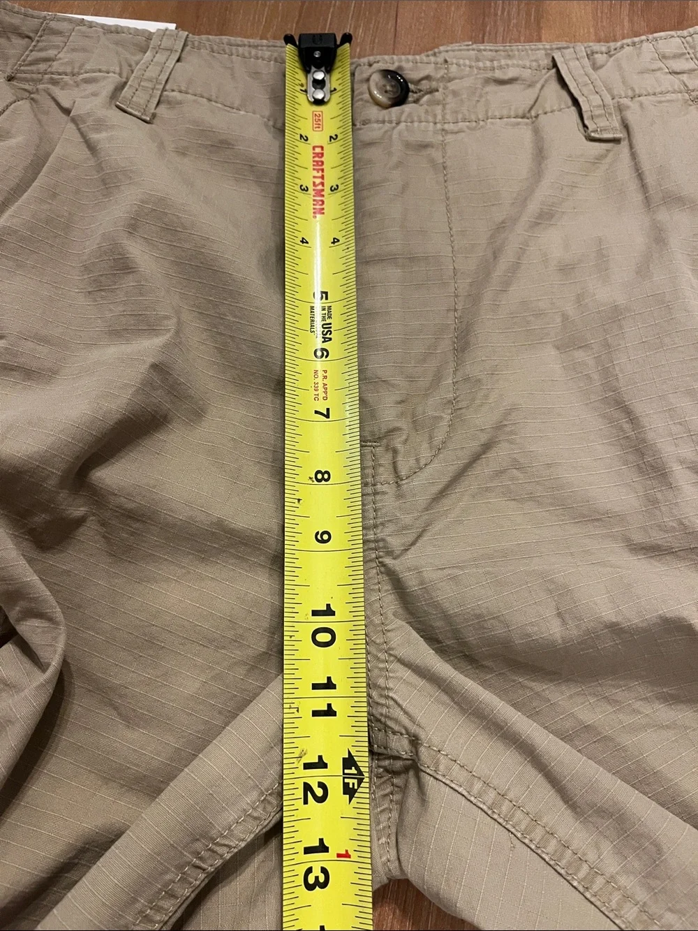 GAP Men's Cargo Shorts in Khaki - Classic Utility Style knee length Sz 34 NWT